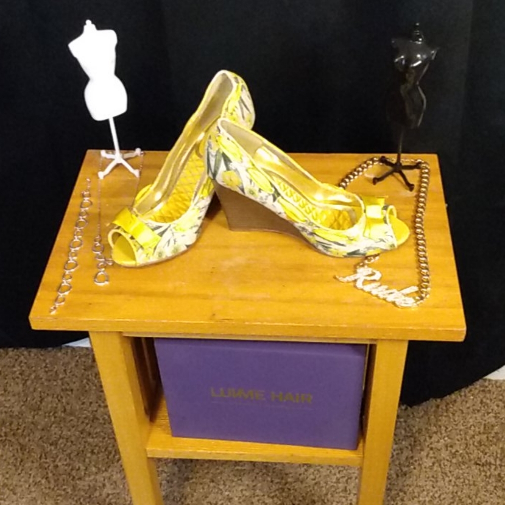 Shoes and jewelry